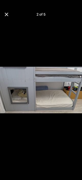 Pat copii supraetajat