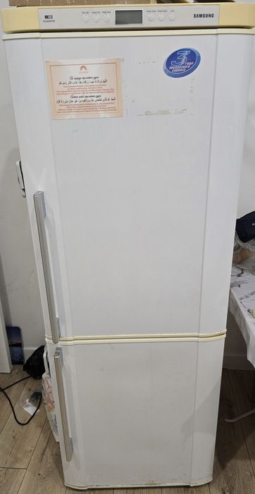 Продам холодильник Samsung