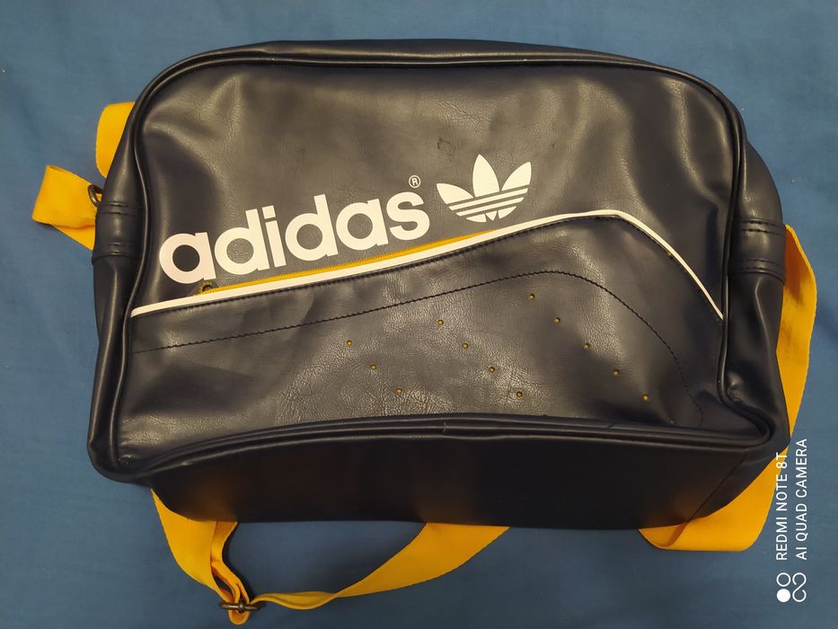 Adidas - чанта за пътуване