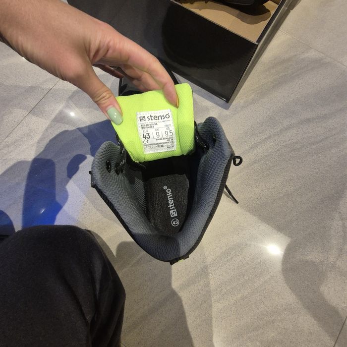 Работни обувки Stenso - чисто нови необувани