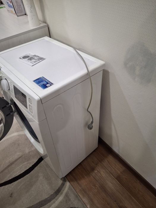 Продам стиральную машинку