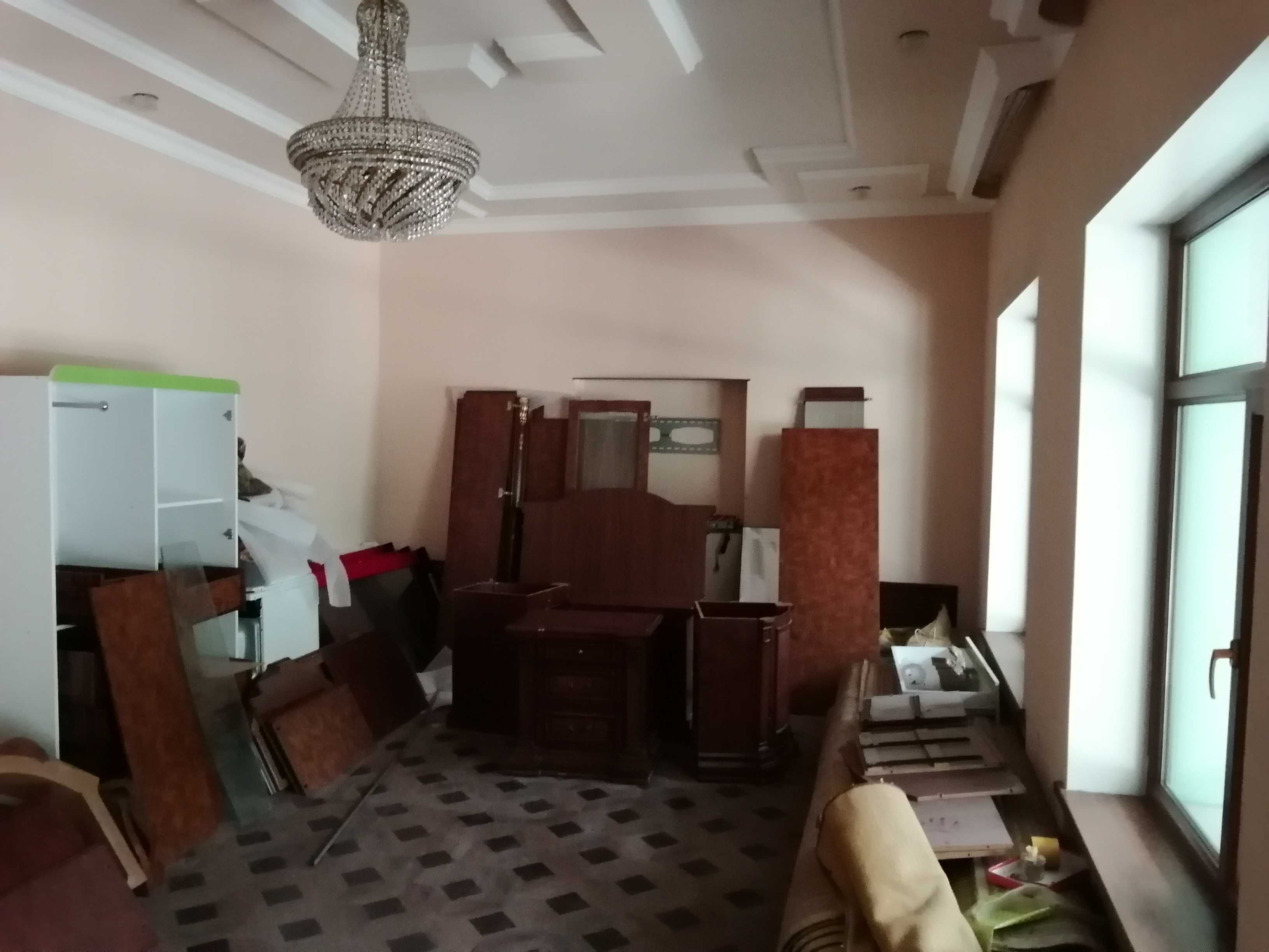 Продается дом в городе, близко к реконструкцие мавзолея Аль Мотриде
