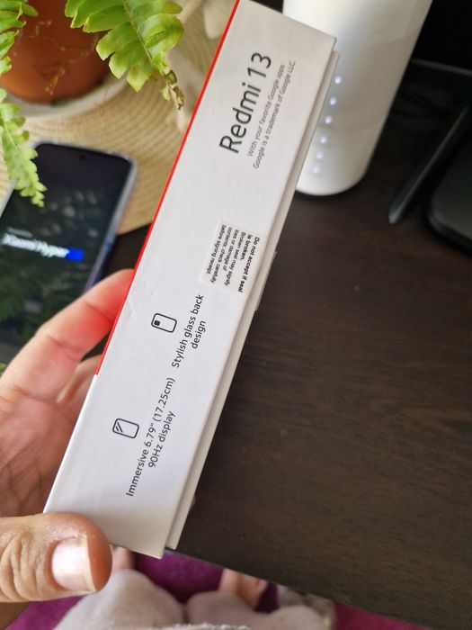 Нов смартфон Redmi 13