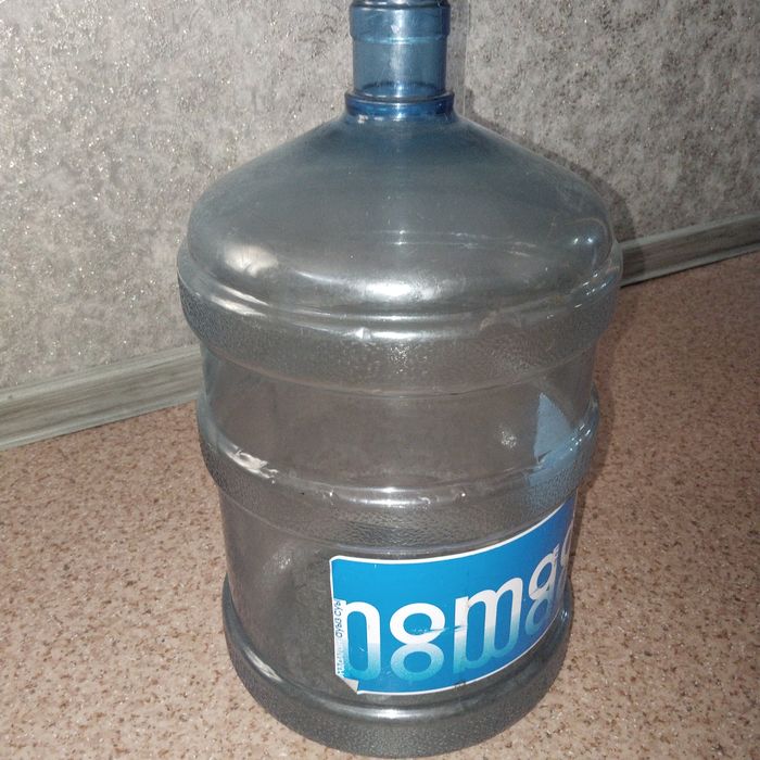 Продам бутыль под воду