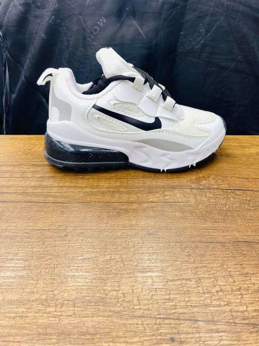 Lichidare de stoc adidasi copii