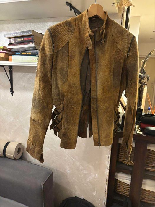 Продавам дамски сака, якетета елеци