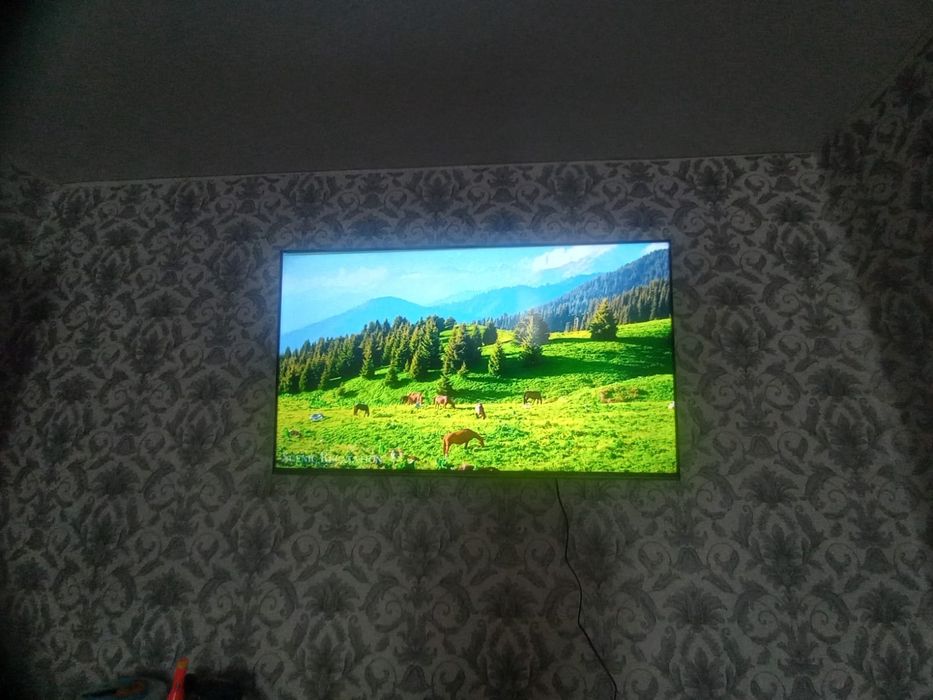 Телевизор CHiQ 109см 44 диогональ SMART TV
