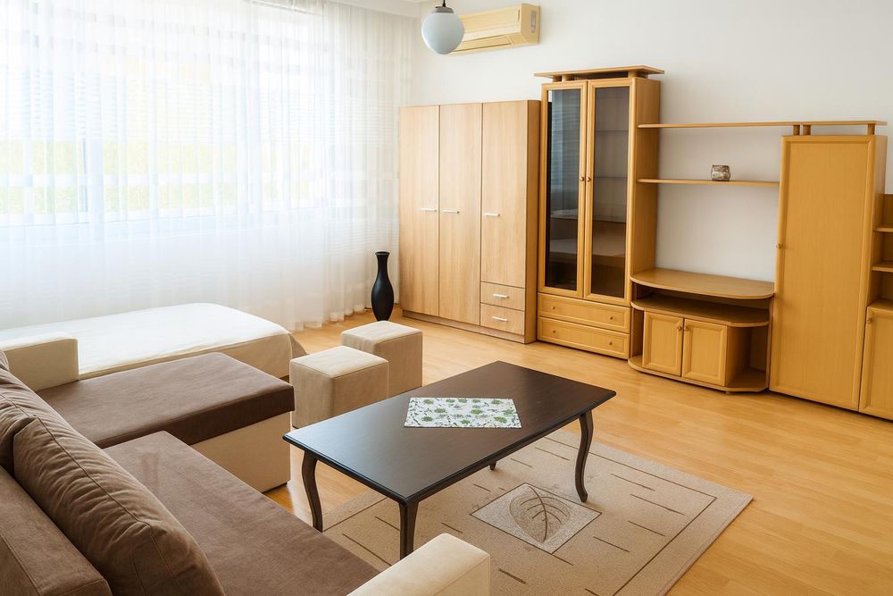 Дава се под наем Тристаен апартамент в Пловдив, Кючук Париж - 70 кв.м за 409 € - Снимка #1