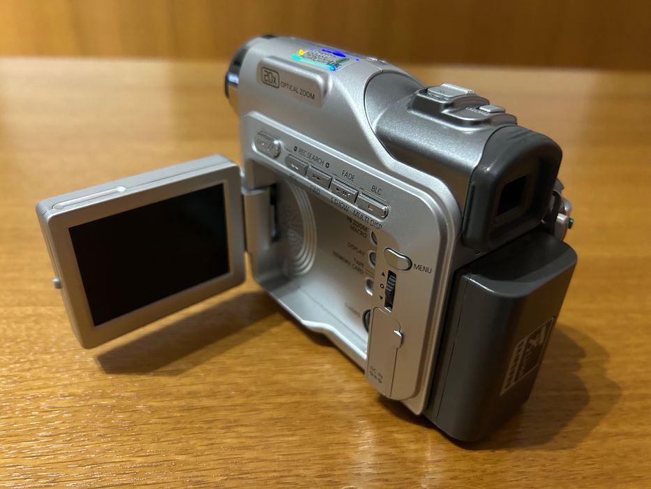 Камера Samsung Digital-cam VP-D303 PAL