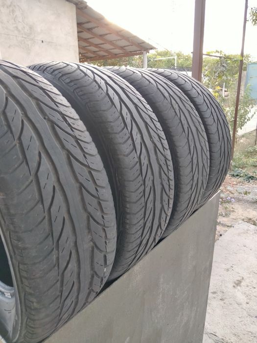 Балон шина б/у в хорошем состояние