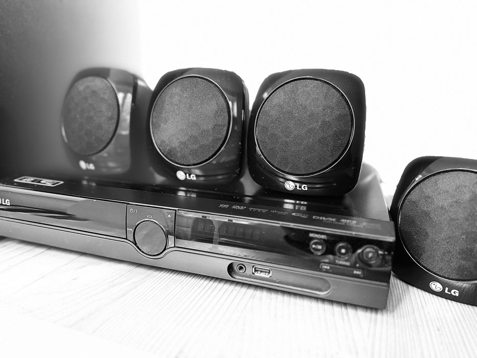 LG DVD player + Boxe Home Theater 5.1