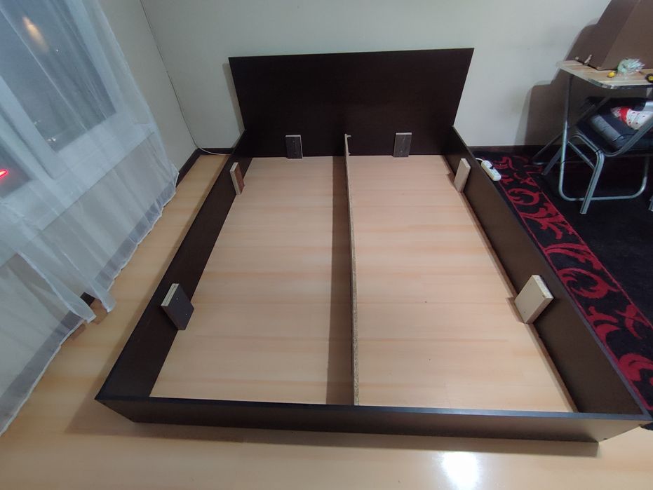 Легло за матрак 160-200