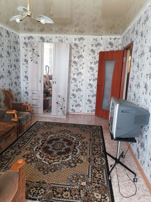 Продам 1 кв район 20 школа.