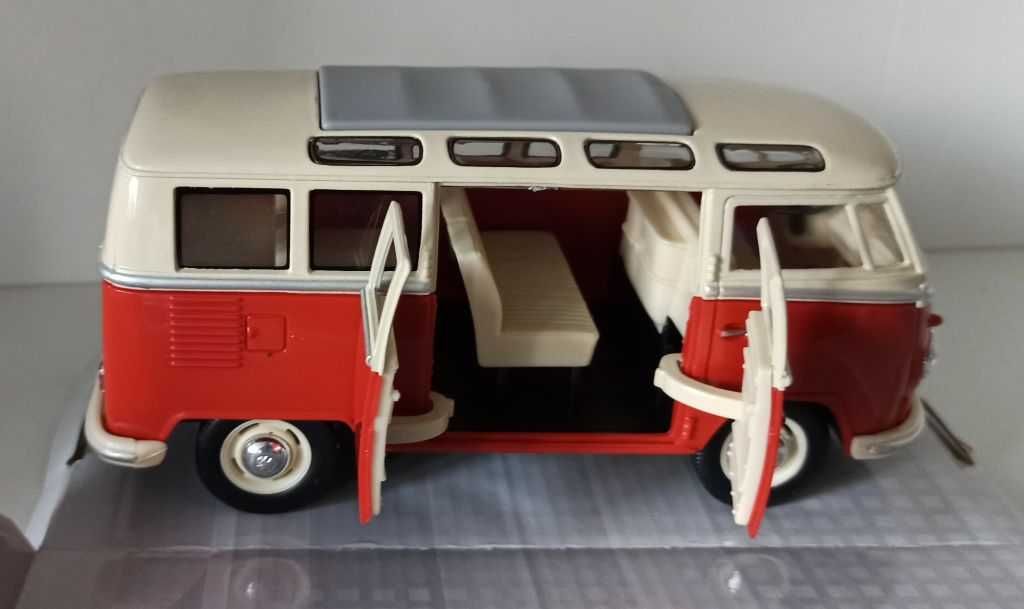 Macheta VW T1 Classic Bus 1962 - Kinsmart 1/24 Volkswagen