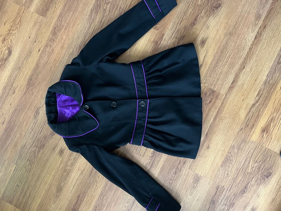 Дамско вталено палто S