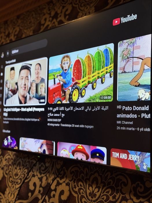 Smart Tv yangi holatda 2 ta pultli