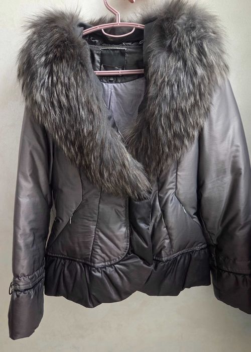 Дамско зимно яке с гъши пух и яка от лисица
