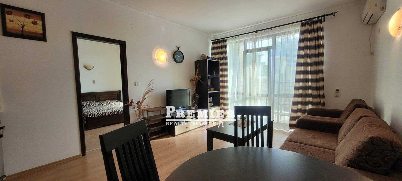 Продава се Двустаен апартамент в к.к. Слънчев бряг - 87 кв.м за 1064 €/кв.м - Снимка #4