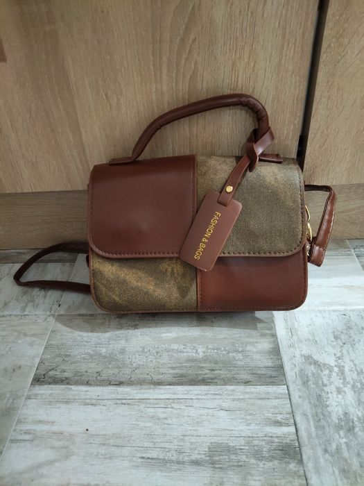 Дамски лот от палто и боти