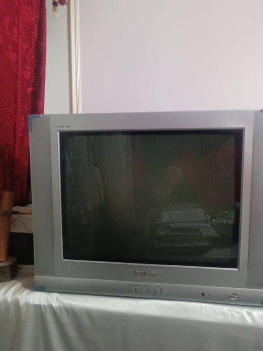 Телевизор Roison старый, оркаси бор телевизор б/у
