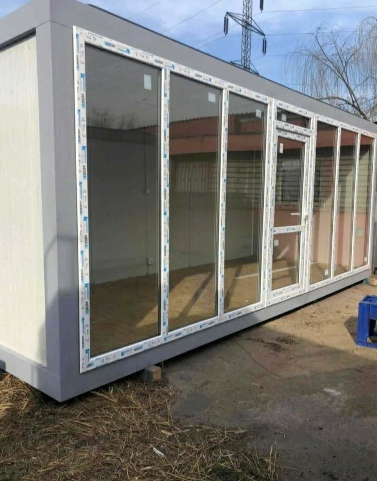 Vindem containere modulare