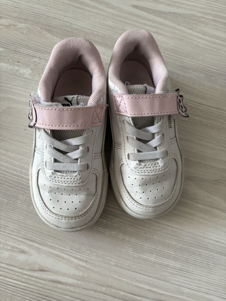 Детски обувки Converse, Puma, Zara за момиче