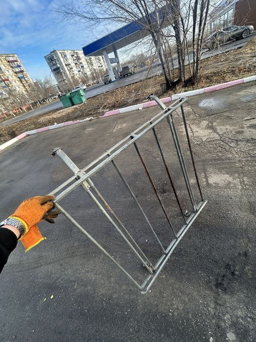 Продам богажники на авто.