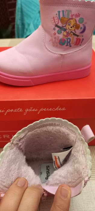 Обувки за момиче