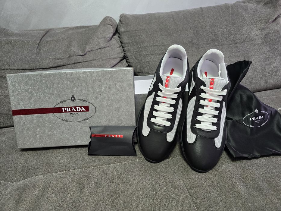 Adidasi Prada noi