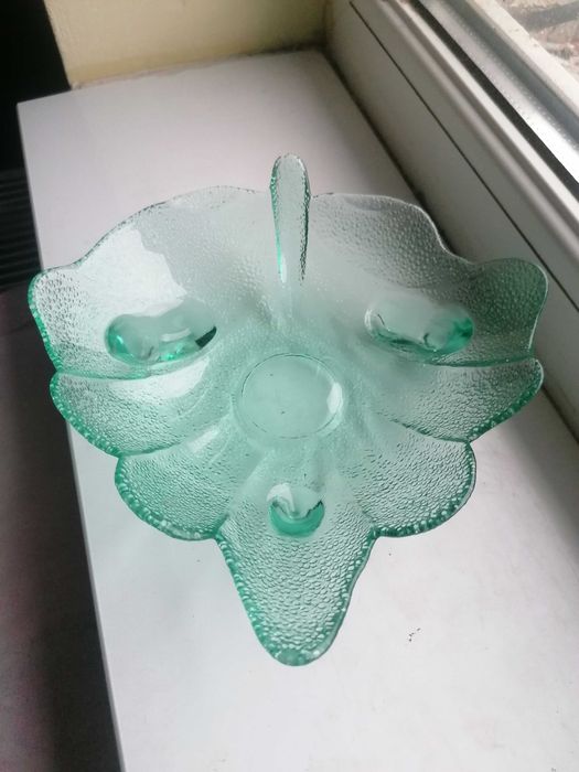 Bol frunză de sticlă