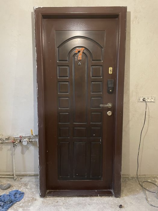 Usa metalica intrare apartament