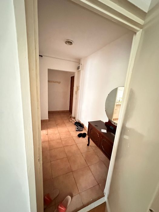 Vand apartament 2 camere
