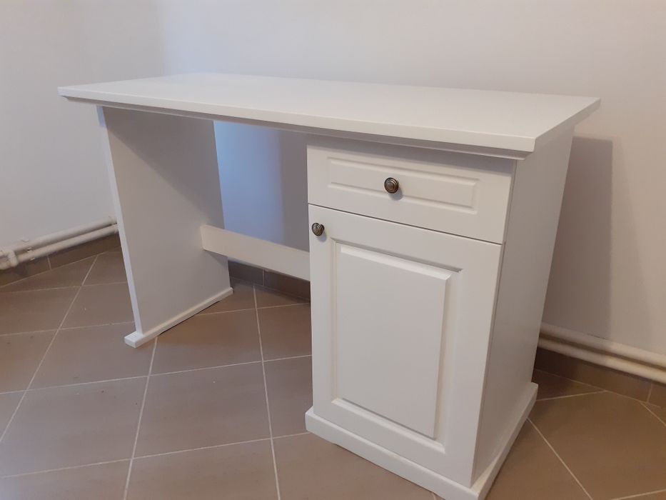 Mobilier lemn masiv