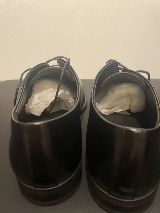 Pantofi eleganti piele lacuita barbati