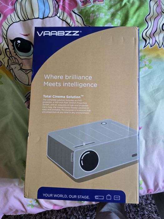 vând videoproiector Nou