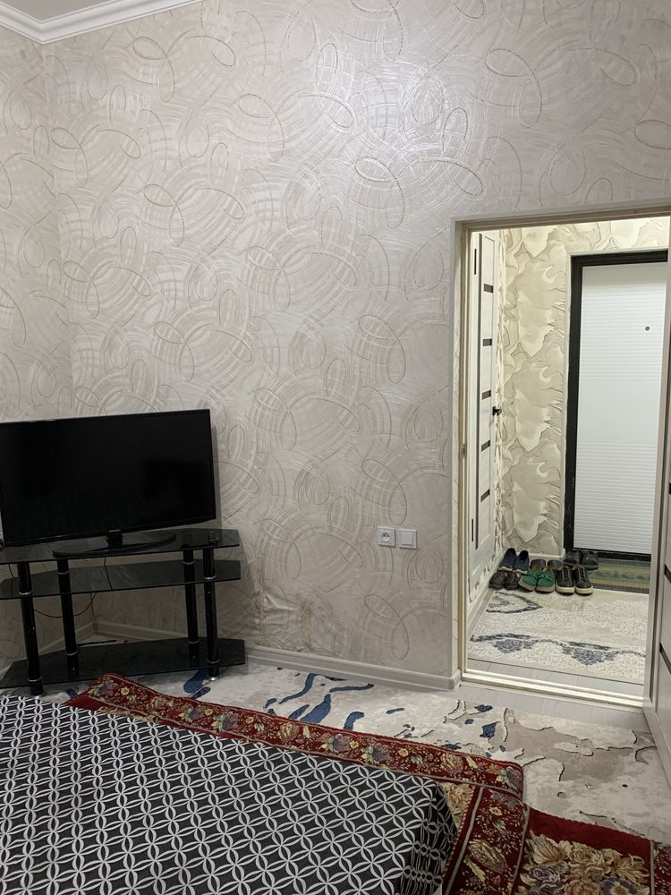Узбуум 3хона квартира продаётся