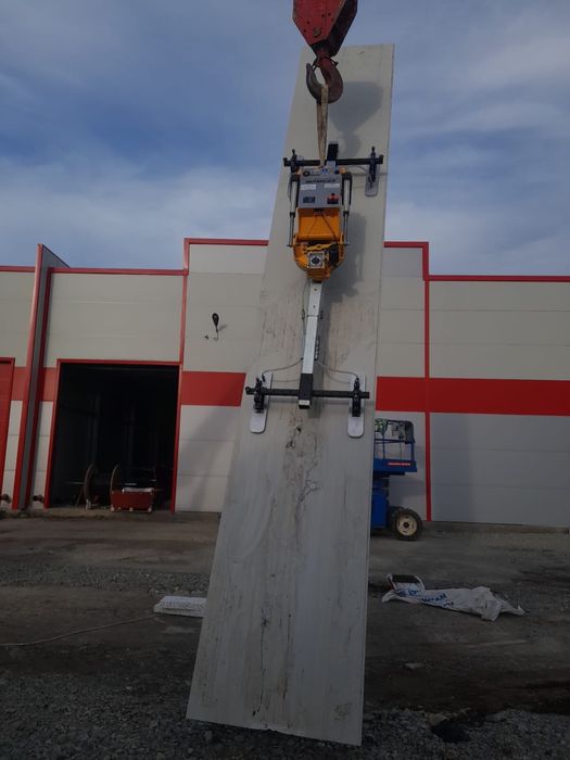 Inchiriez ventuza pt montarea panourilor sandwich