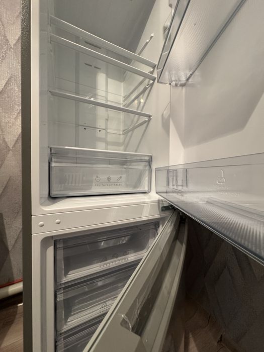 Сдается 2х комнатная квартира в 16мкр