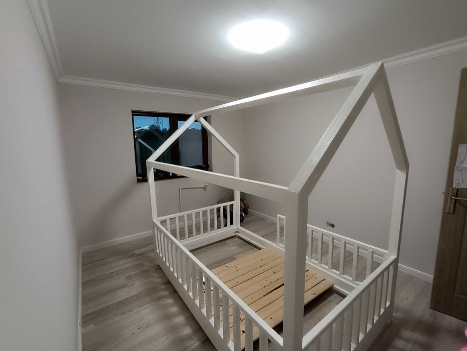 Amenajări interioare/exterioare – Gresie, faianță,montaj uși.