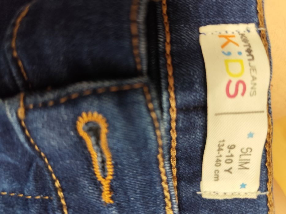 Blugi Koton 9-10 ani