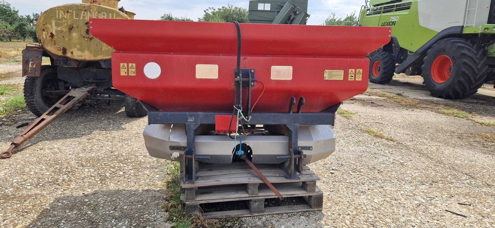 Masina de fertilizat Kverneland Vicon RS-M