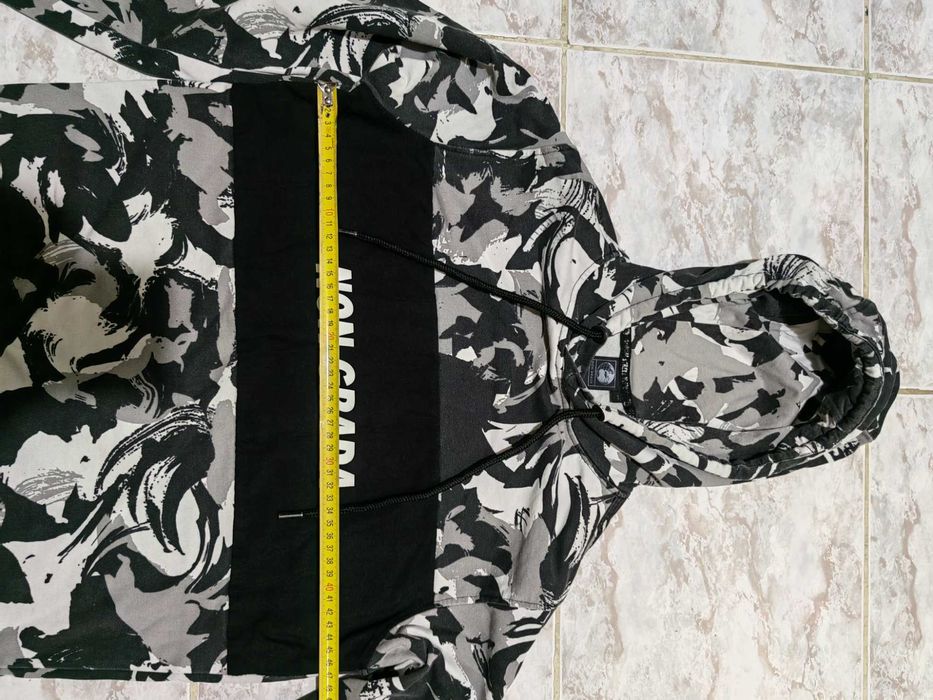 Суитшърт camo (мъжки) М  + Nike dry fit долнище М размер