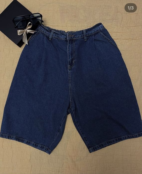 Джинсовые шорты от бренда QR