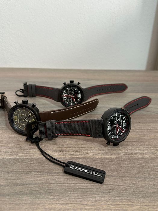 Vând ceasurile din poze.