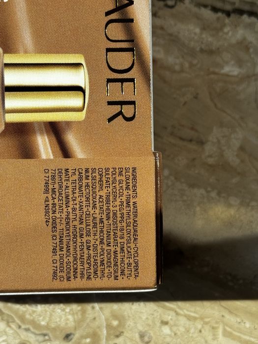 Фондьотен Estee Lauder Double Wear 3С3