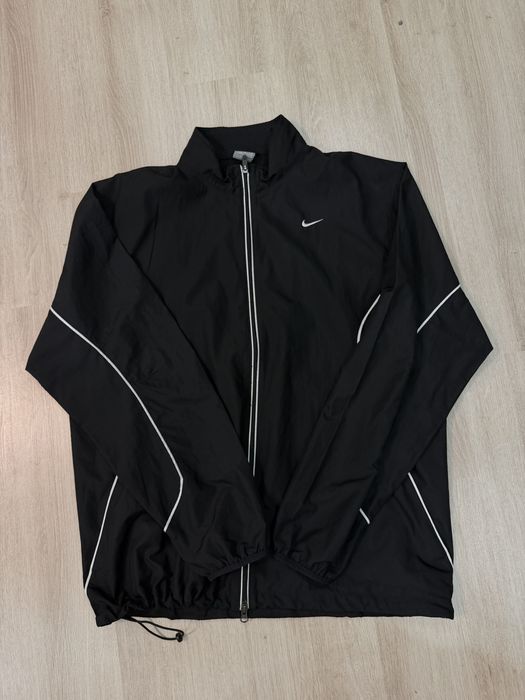 Ветровка Nike Vintage.