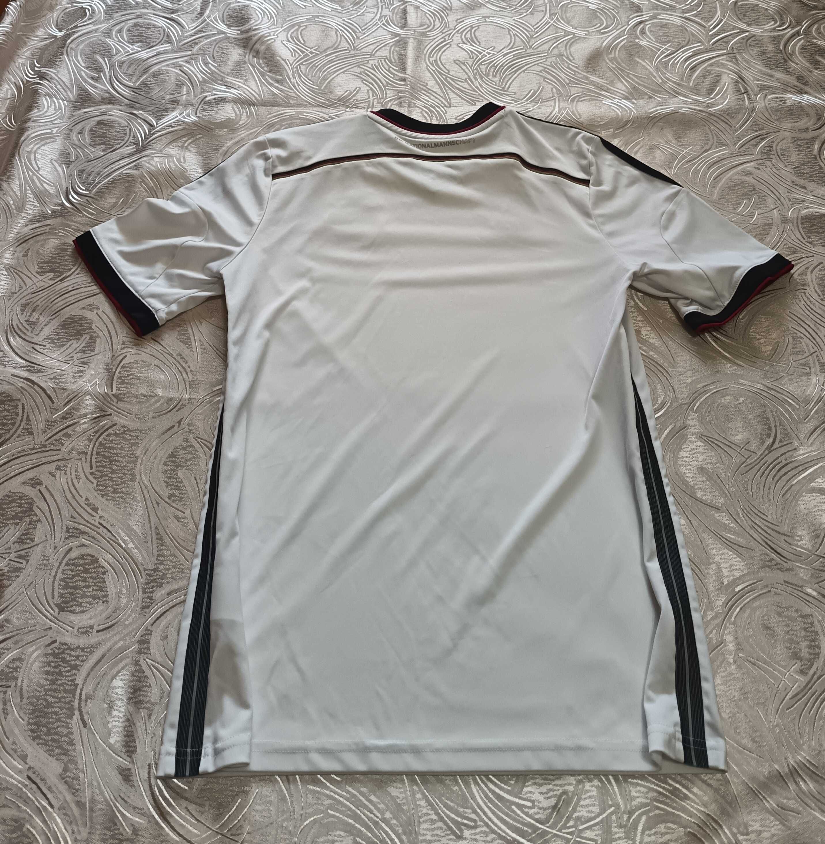 Vând tricou cu Germania 2014-2015
