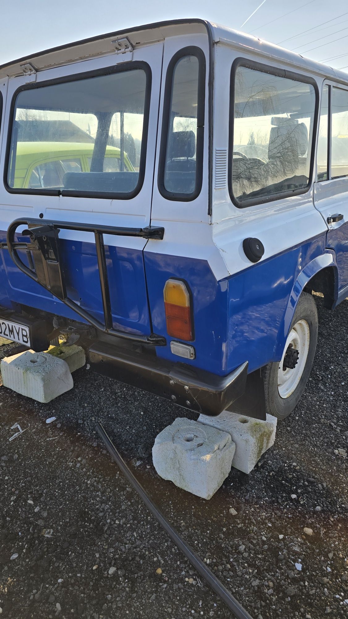 Aro Militia 4x4 Benzina reconditionat