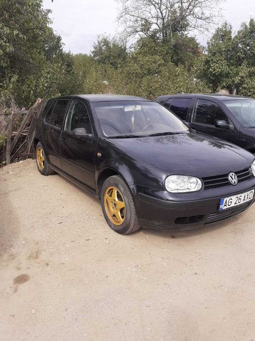 Dezmembrez Golf 4 AZD