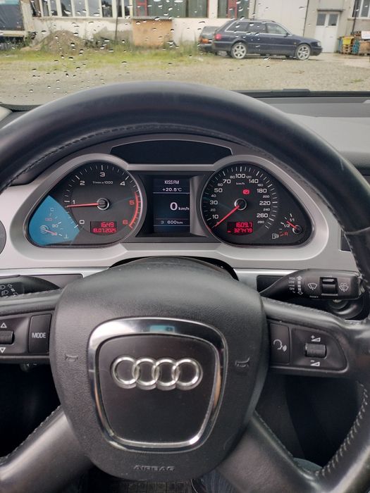 Se vinde Audi A6 C6, an 2009 , motor 2.0 , motorina